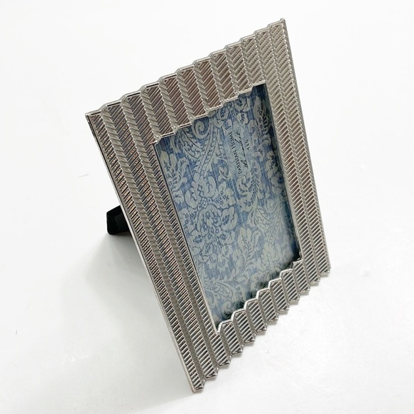 Parisian Home silver herringbone frame - Picture 1 of 3